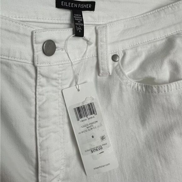 Jeans  - Picture 11 of 14